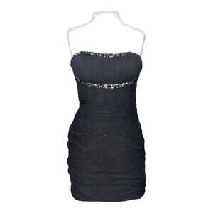 Basix Black Label Women Silk formal cocktail dress with sequins bodice. Size 2